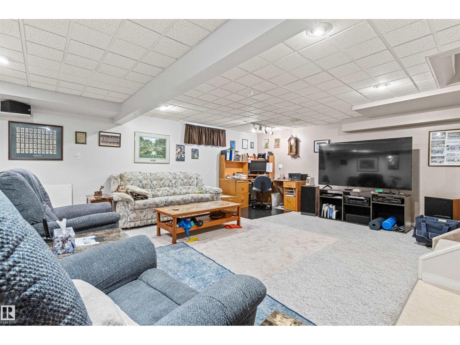 #12 64 BLACKBURN DR W SW - 34
