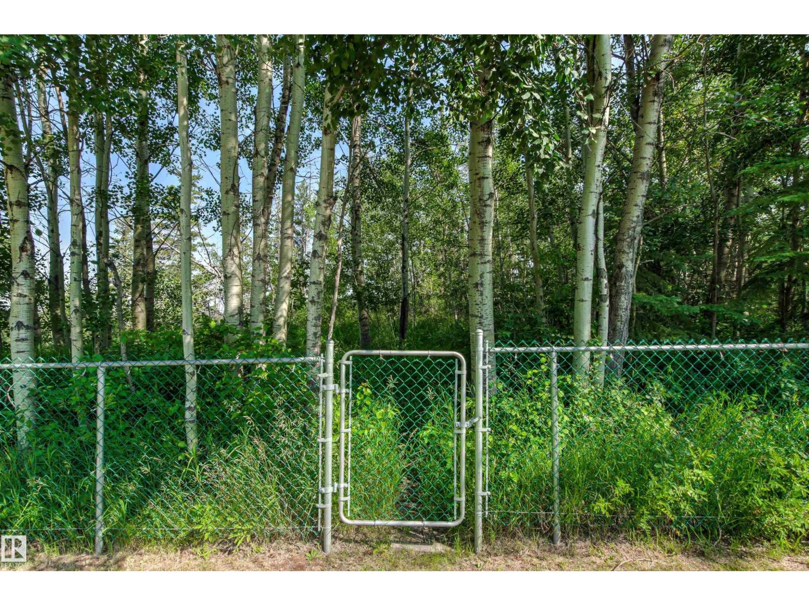 #12 64 BLACKBURN DR W SW - 44