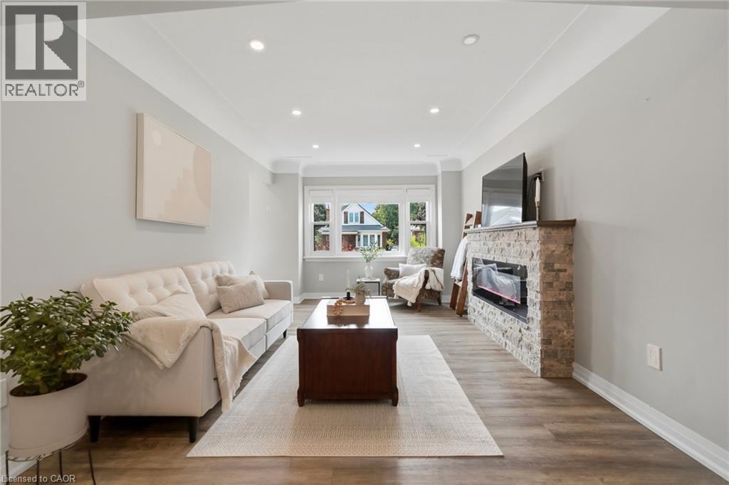 127 TRAGINA Avenue S - 2