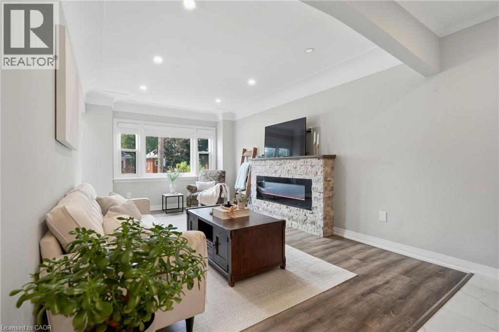 127 TRAGINA Avenue S - Image 3
