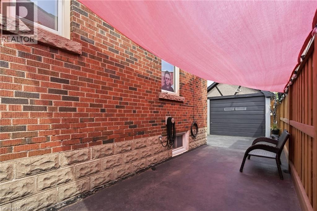127 TRAGINA Avenue S - Image 32