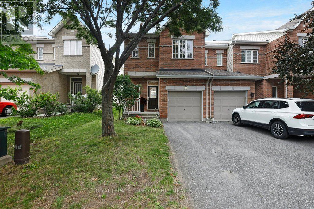 306 WAYMARK CRESCENT - 1