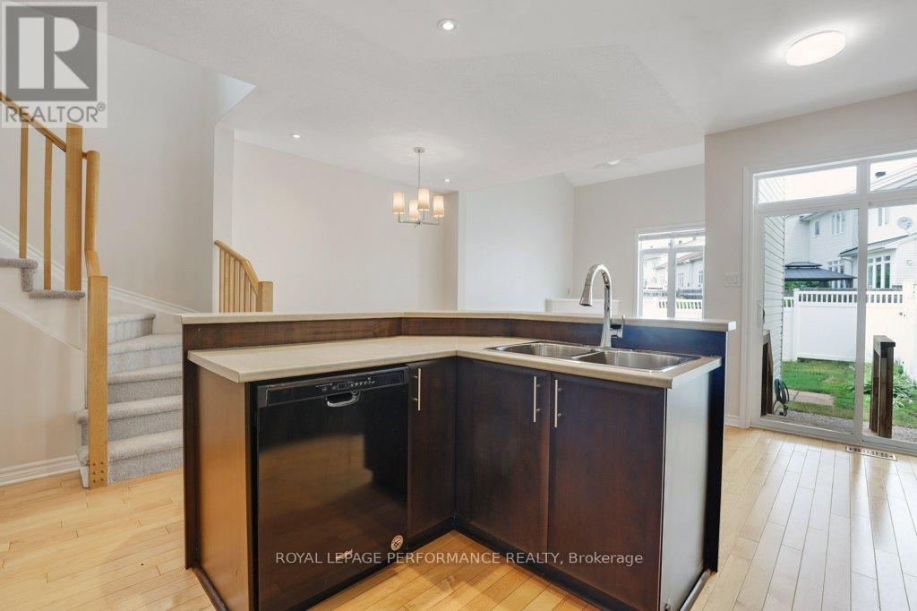 306 WAYMARK CRESCENT - 12