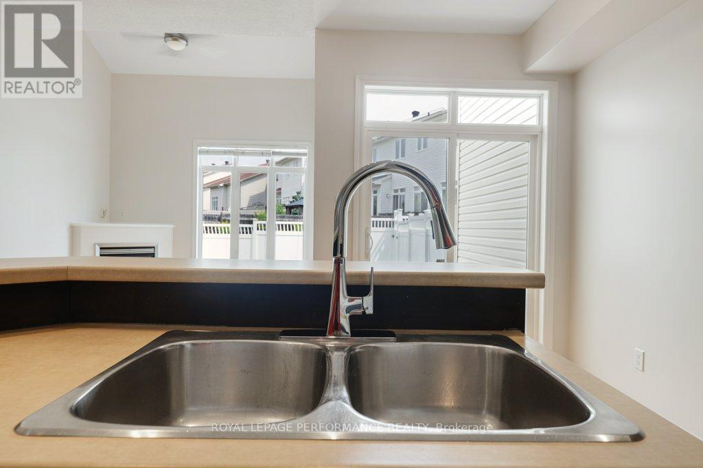 306 WAYMARK CRESCENT - 14