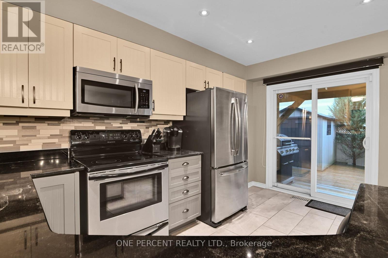 3 Bed, 3 Bath House for Sale in Ottawa – 2260 MONDAVI STREET, Ottawa – MLS# X13596398 - Image 12