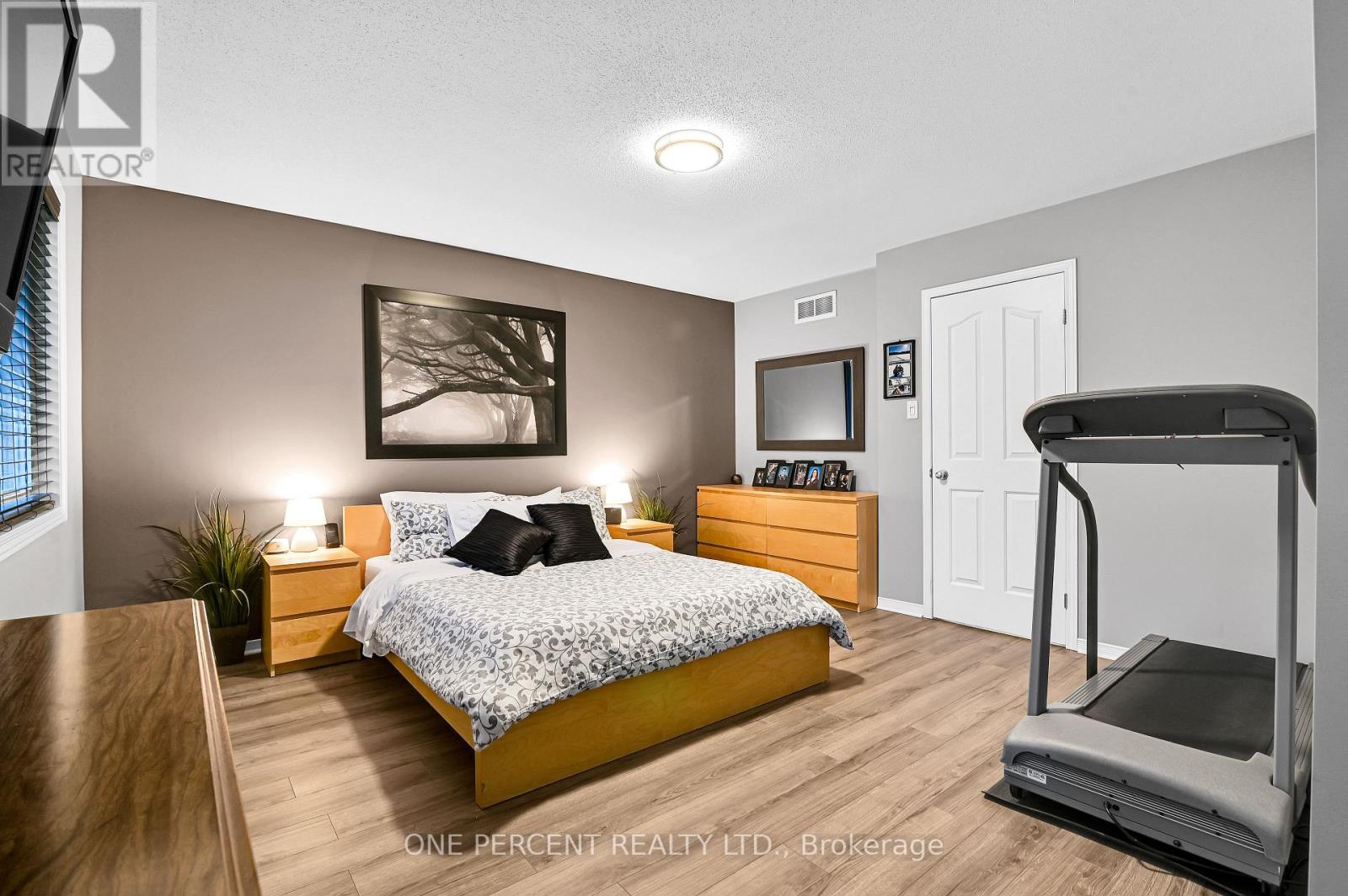 3 Bed, 3 Bath House for Sale in Ottawa – 2260 MONDAVI STREET, Ottawa – MLS# X13596398 - Image 22