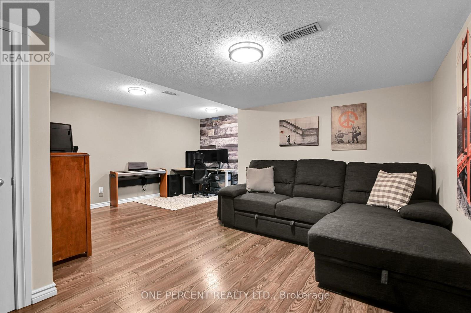 3 Bed, 3 Bath House for Sale in Ottawa – 2260 MONDAVI STREET, Ottawa – MLS# X13596398 - Image 27