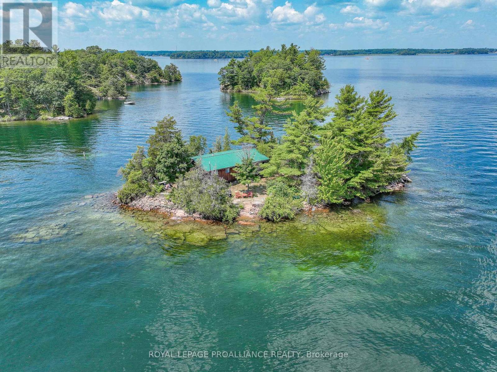 1 SPICE ISLAND - 28