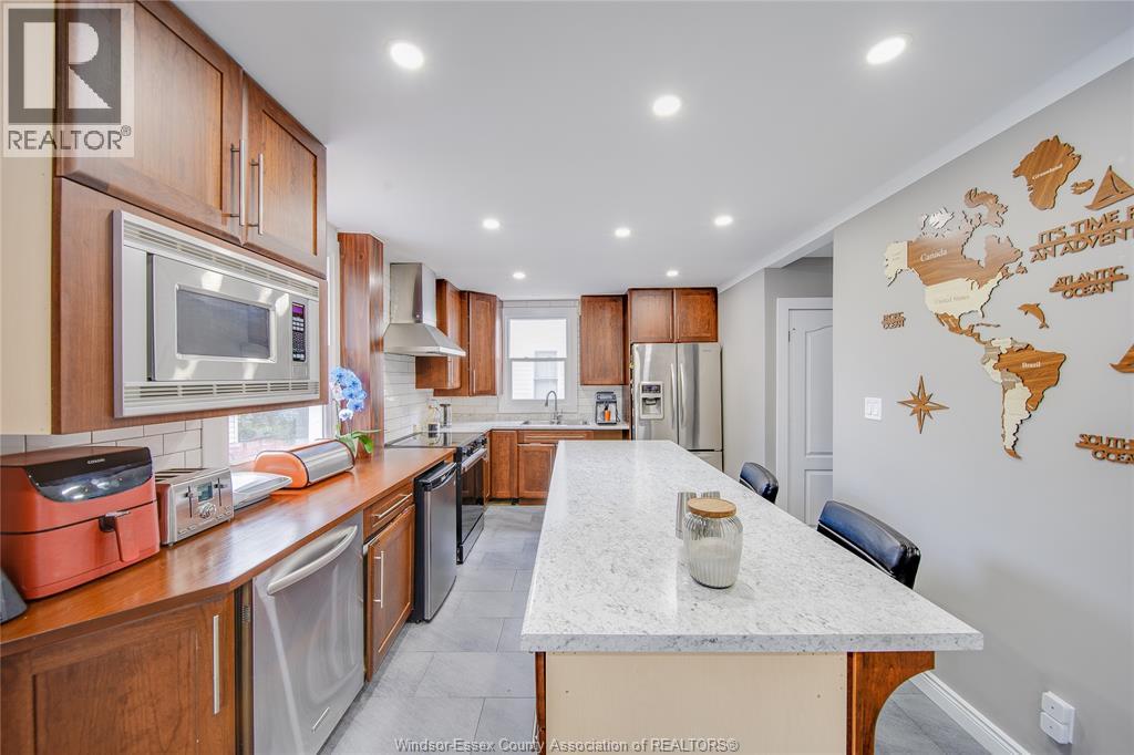 956 HOMEDALE BOULEVARD - 12