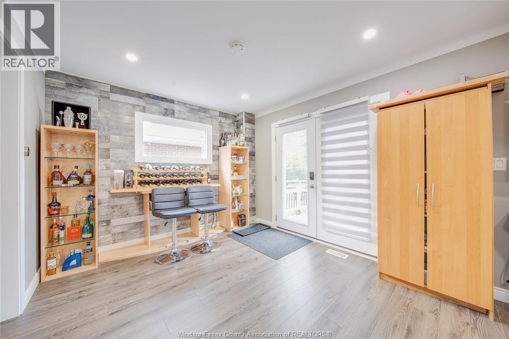 956 HOMEDALE BOULEVARD - 18