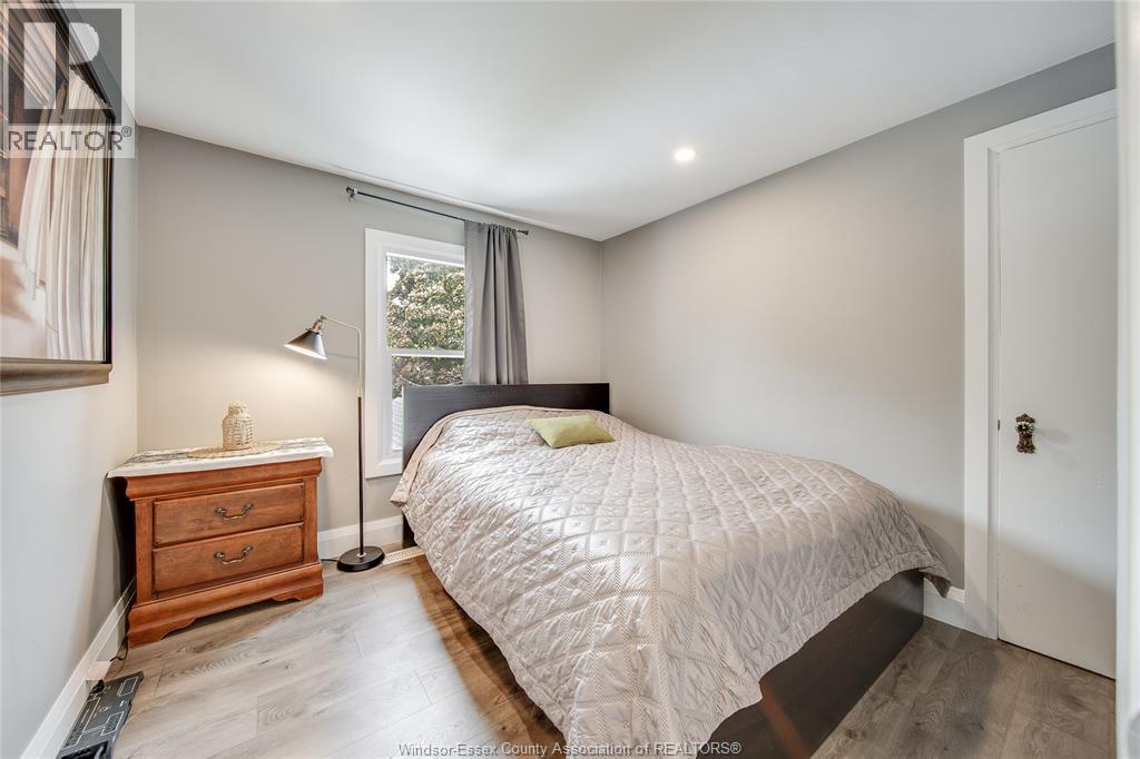 956 HOMEDALE BOULEVARD - 22