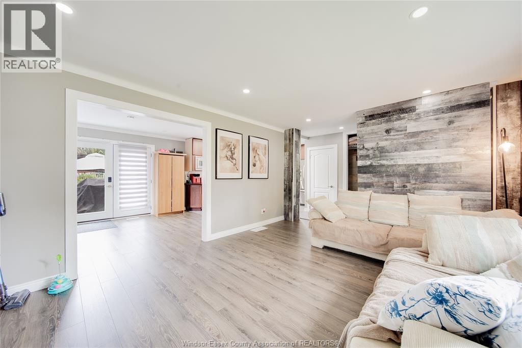 956 HOMEDALE BOULEVARD - 9