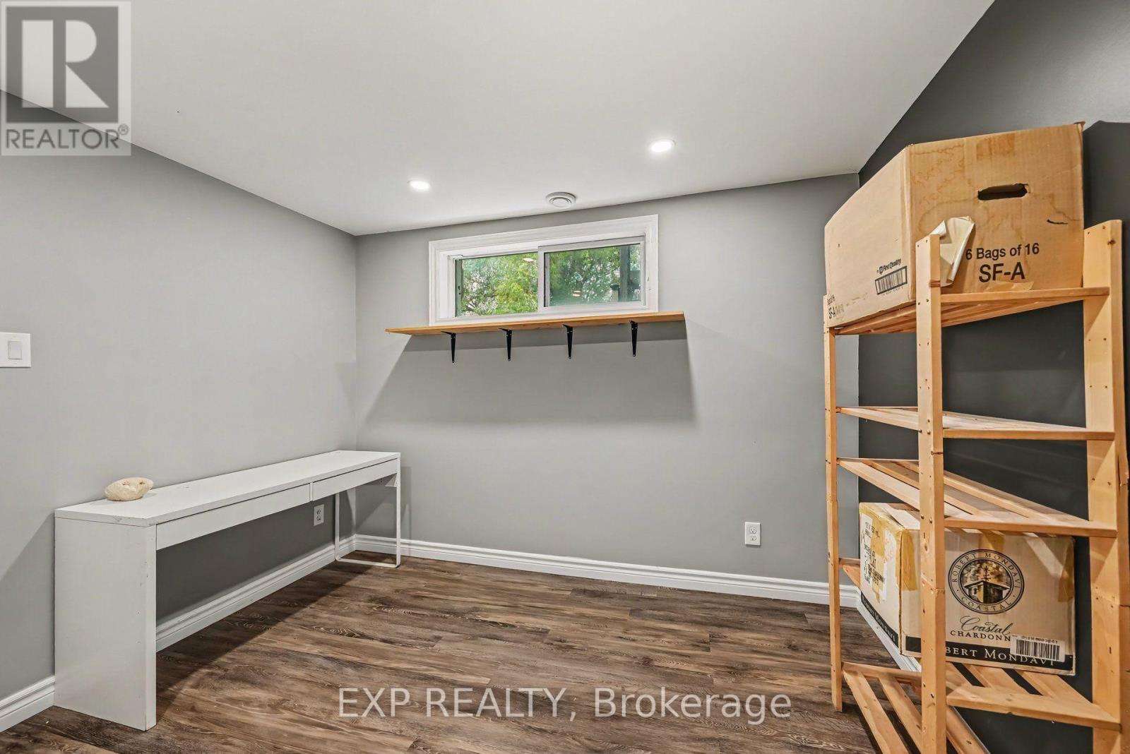 5233 3RD LINE ROAD - 21