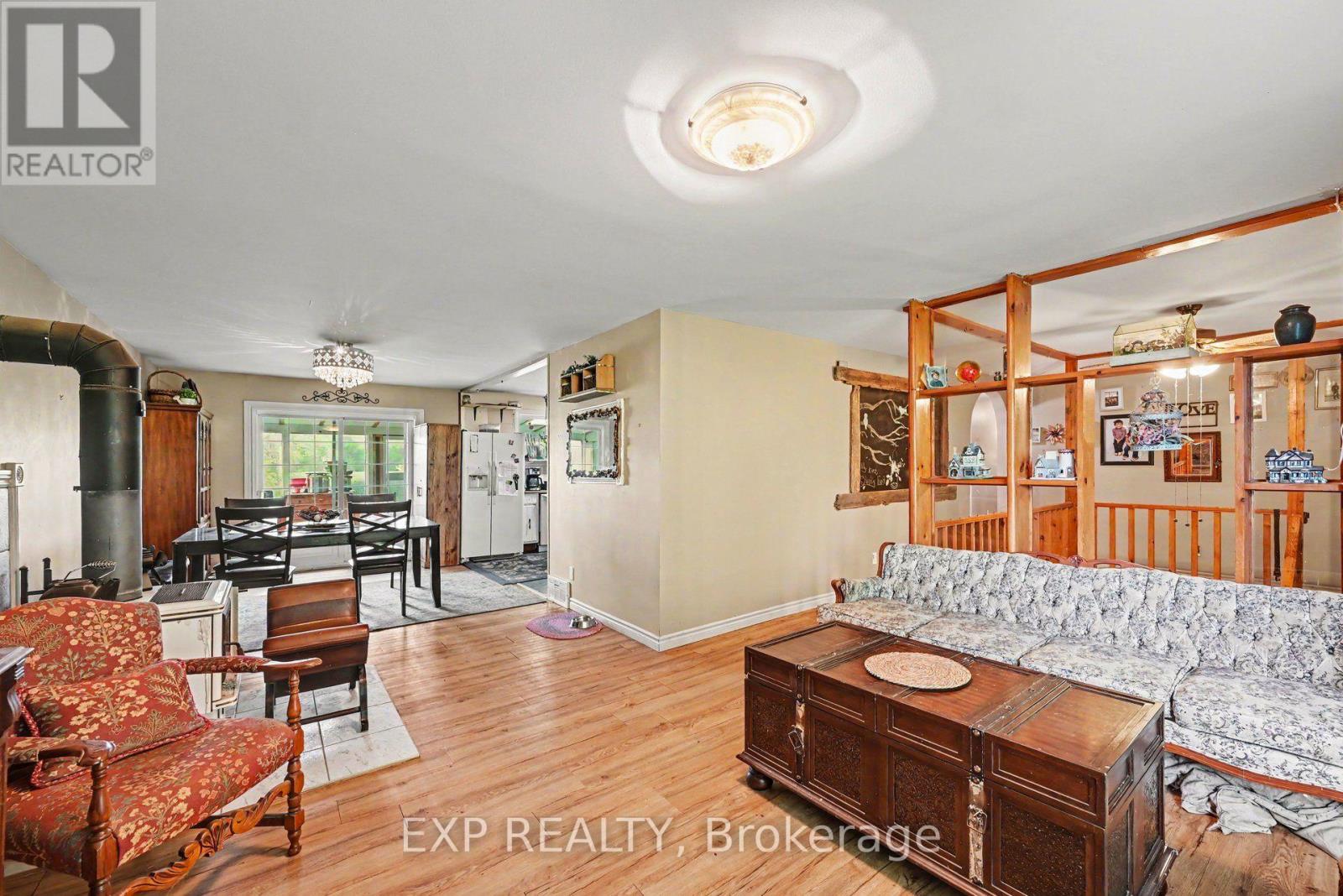 5233 3RD LINE ROAD - 8