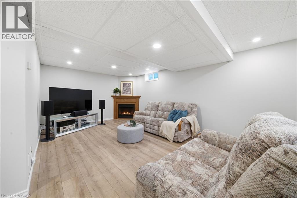 200 MORRISON Drive - 24
