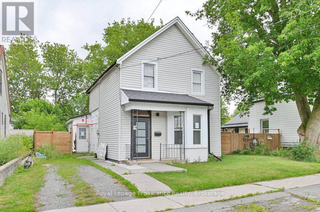 19 BETTES STREET - 2