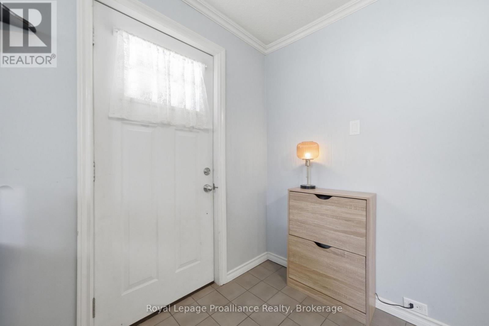 22 FLINDALL STREET - 12