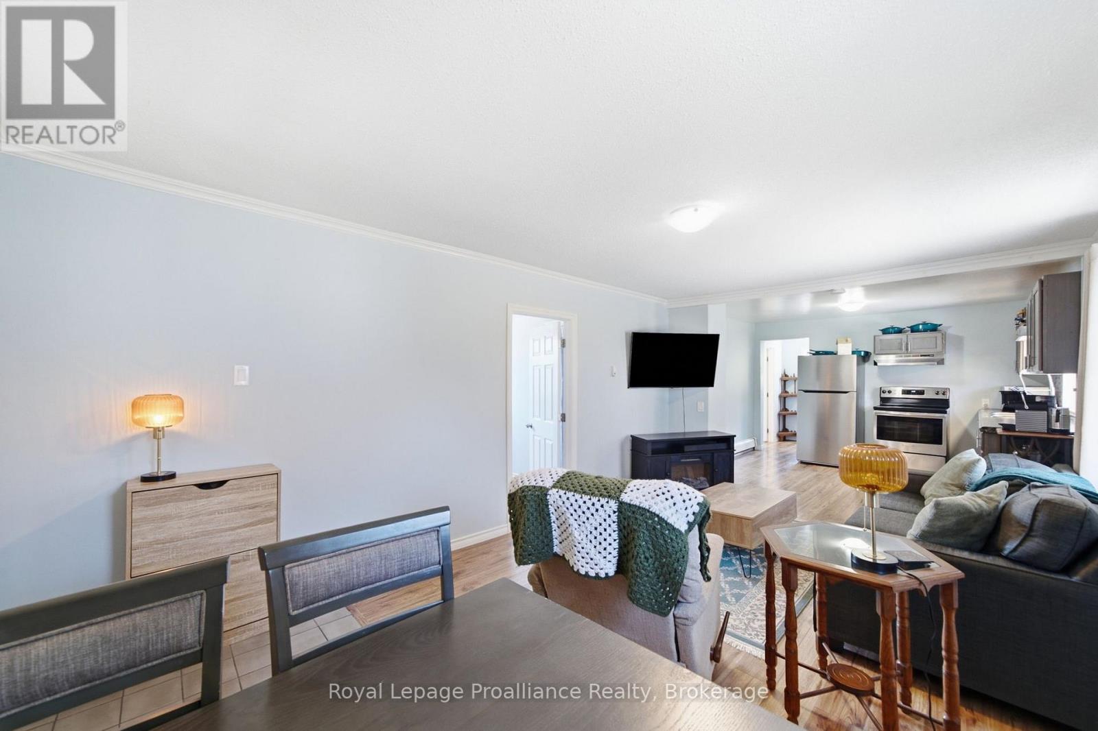 22 FLINDALL STREET - 14