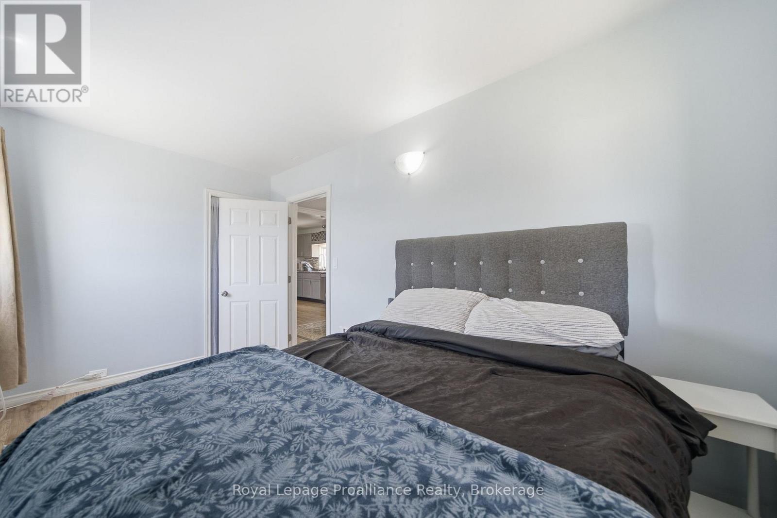22 FLINDALL STREET - 28
