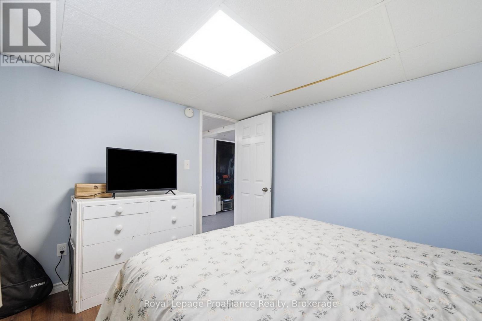 22 FLINDALL STREET - 37