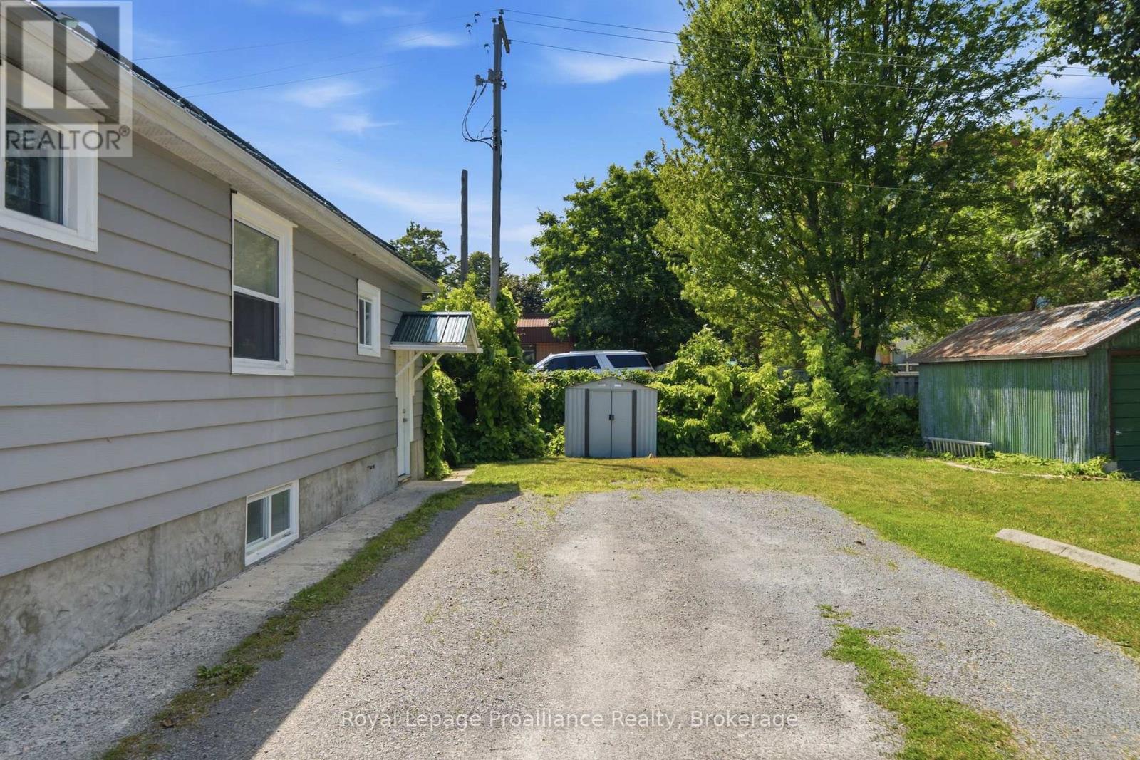 22 FLINDALL STREET - 38