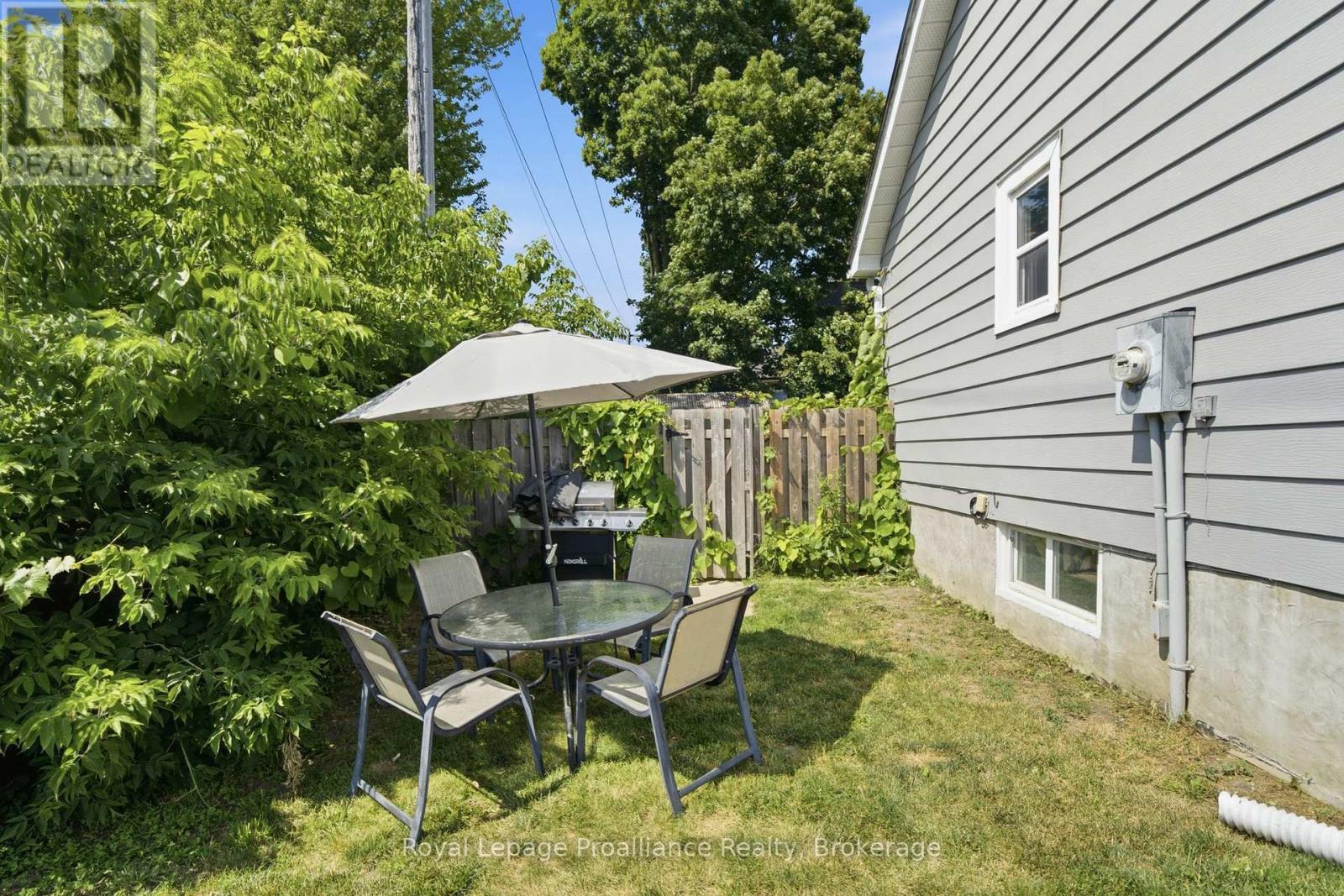 22 FLINDALL STREET - 44