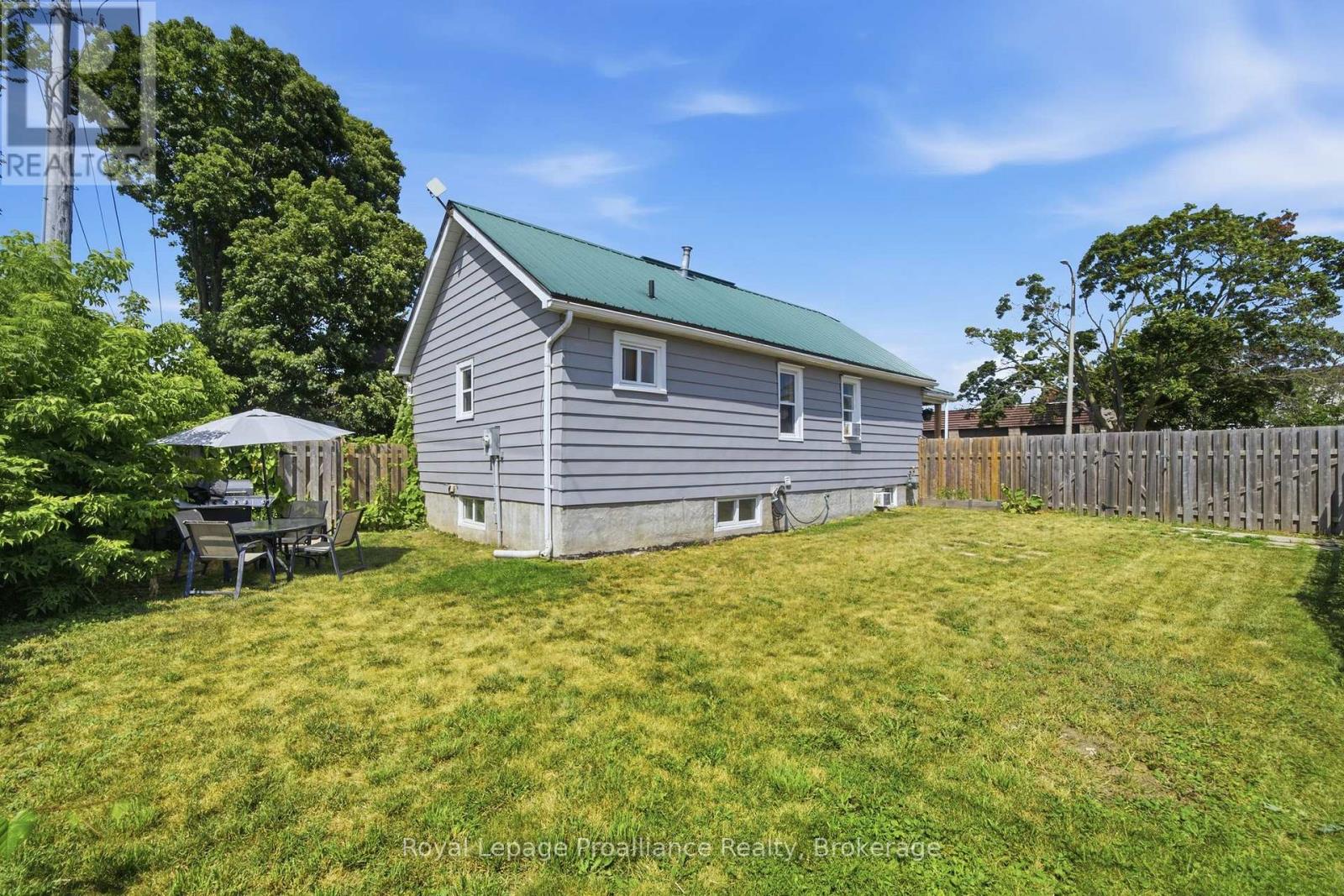 22 FLINDALL STREET - 47