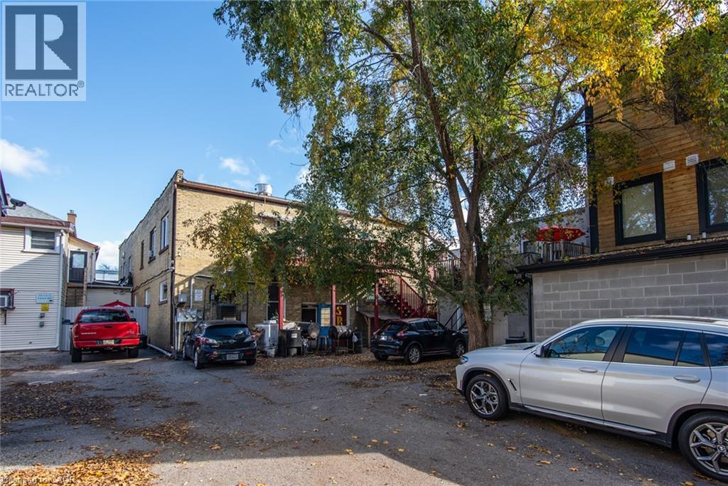 660 KING Street E - 3