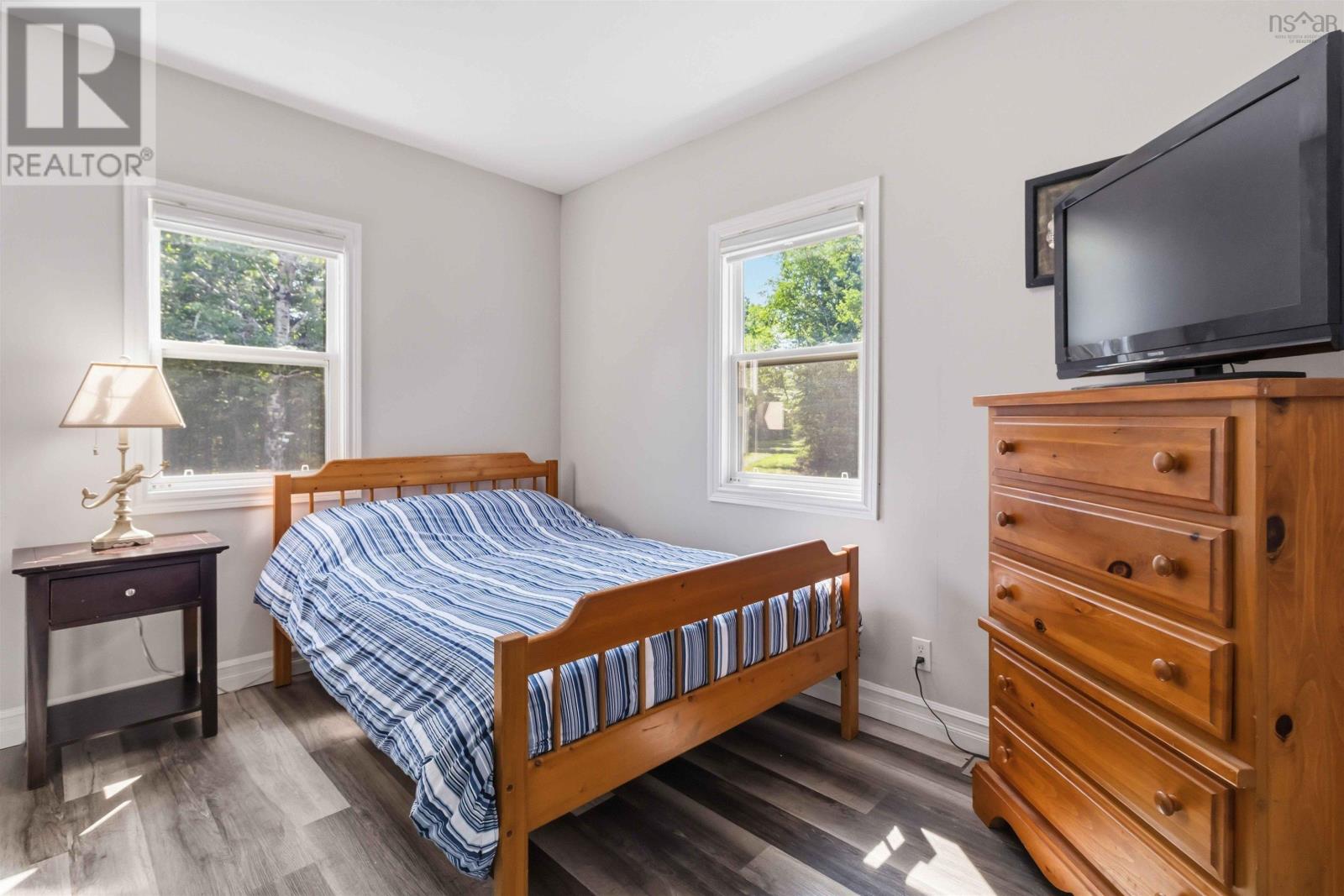 Property 22 of 51 of 1549 East Dalhousie Road