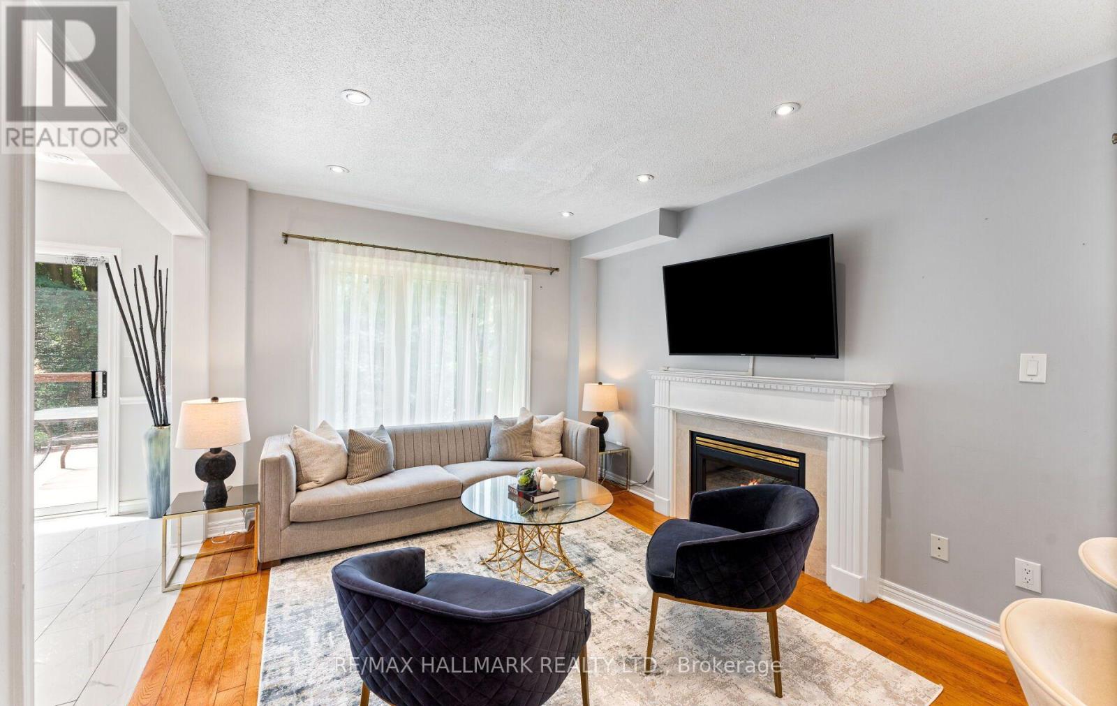 17 RUSHINGBROOK DRIVE - 12