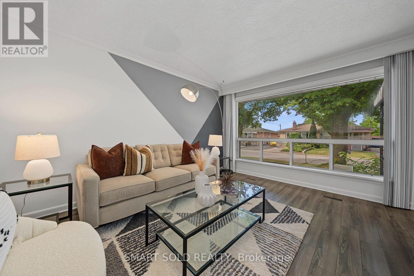 1 CAMEO CRESCENT - 11