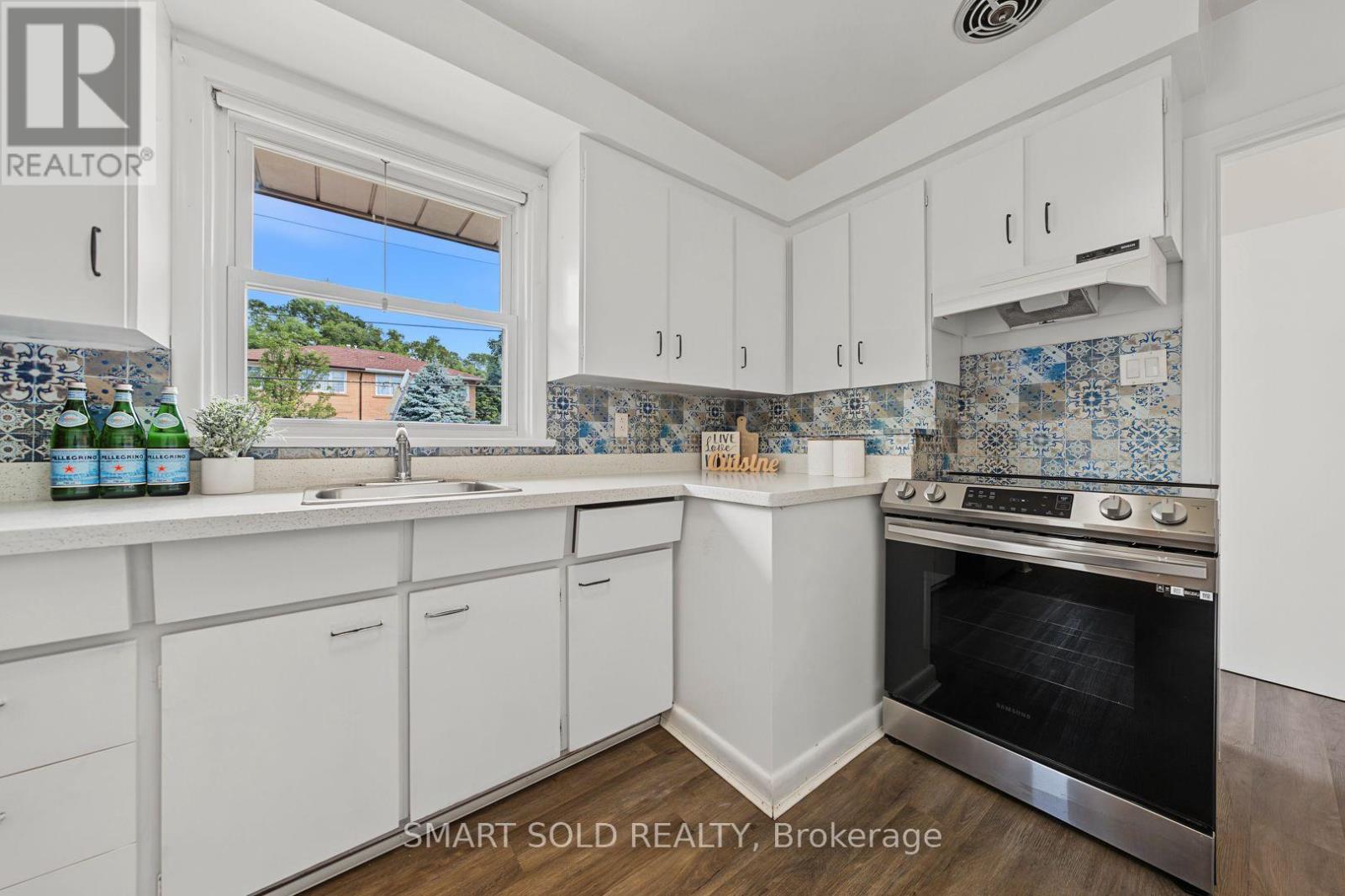 1 CAMEO CRESCENT - 15