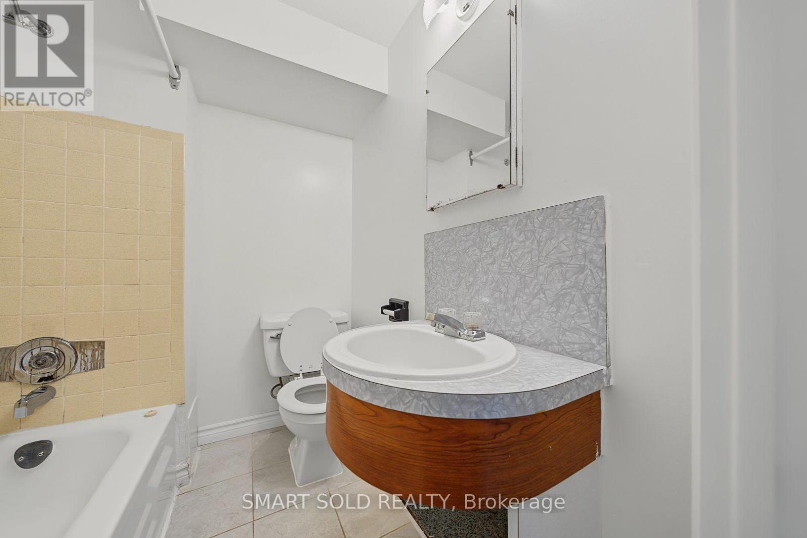1 CAMEO CRESCENT - 35