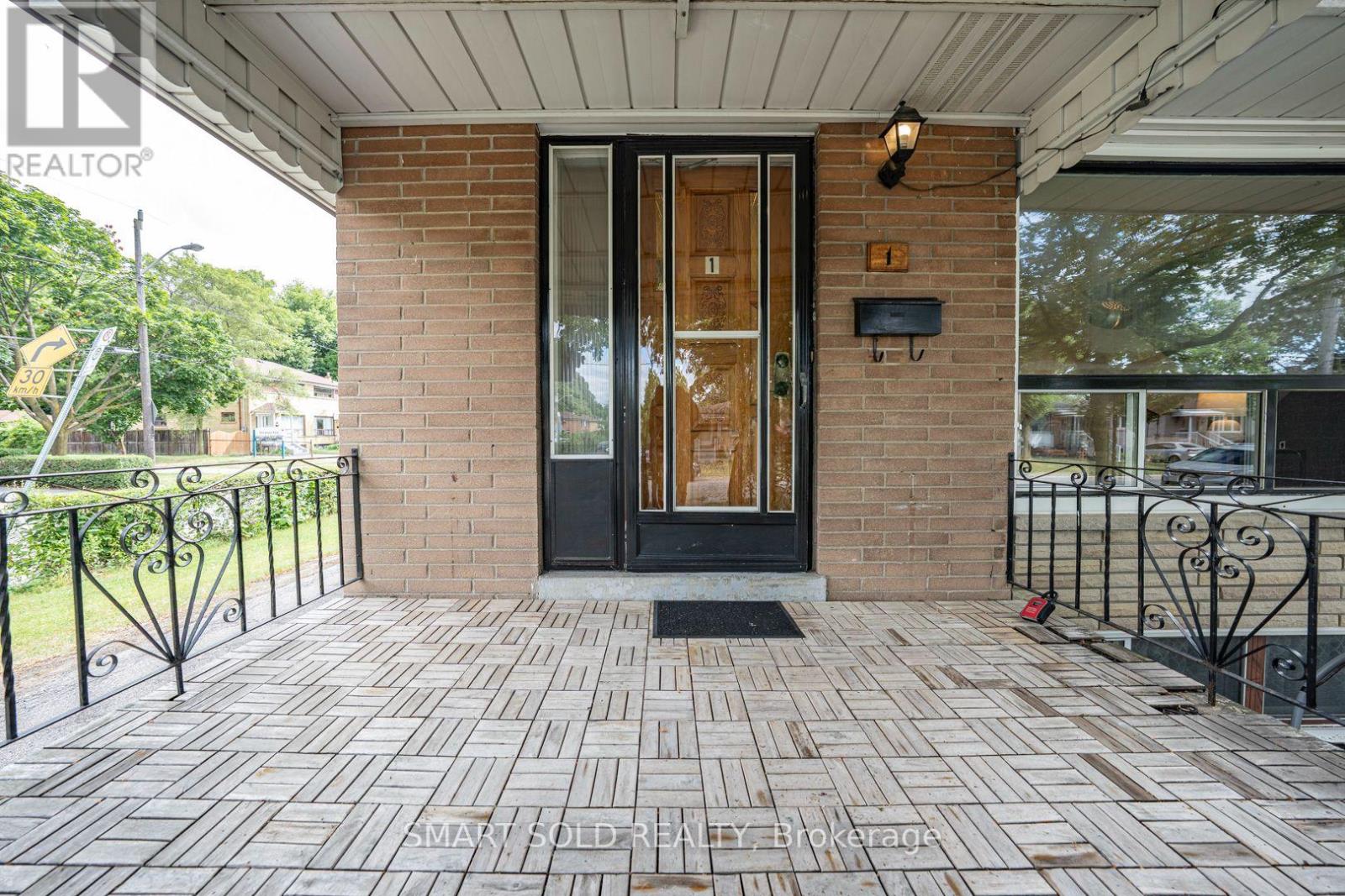 1 CAMEO CRESCENT - 7