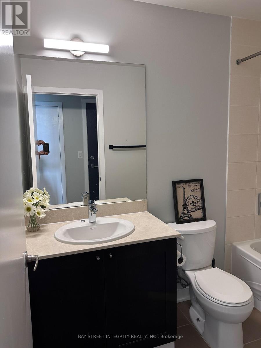 #4106 4070 CONFEDERATION PARKWAY - 16