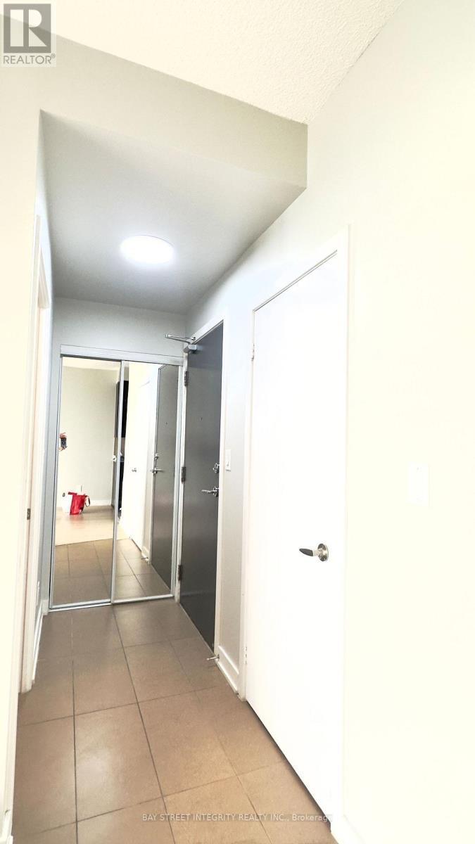 #4106 4070 CONFEDERATION PARKWAY - 6