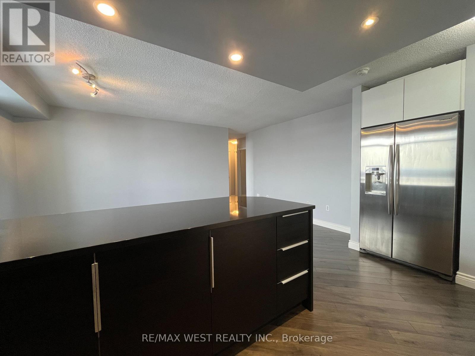 #1007 300 WEBB DRIVE - 3