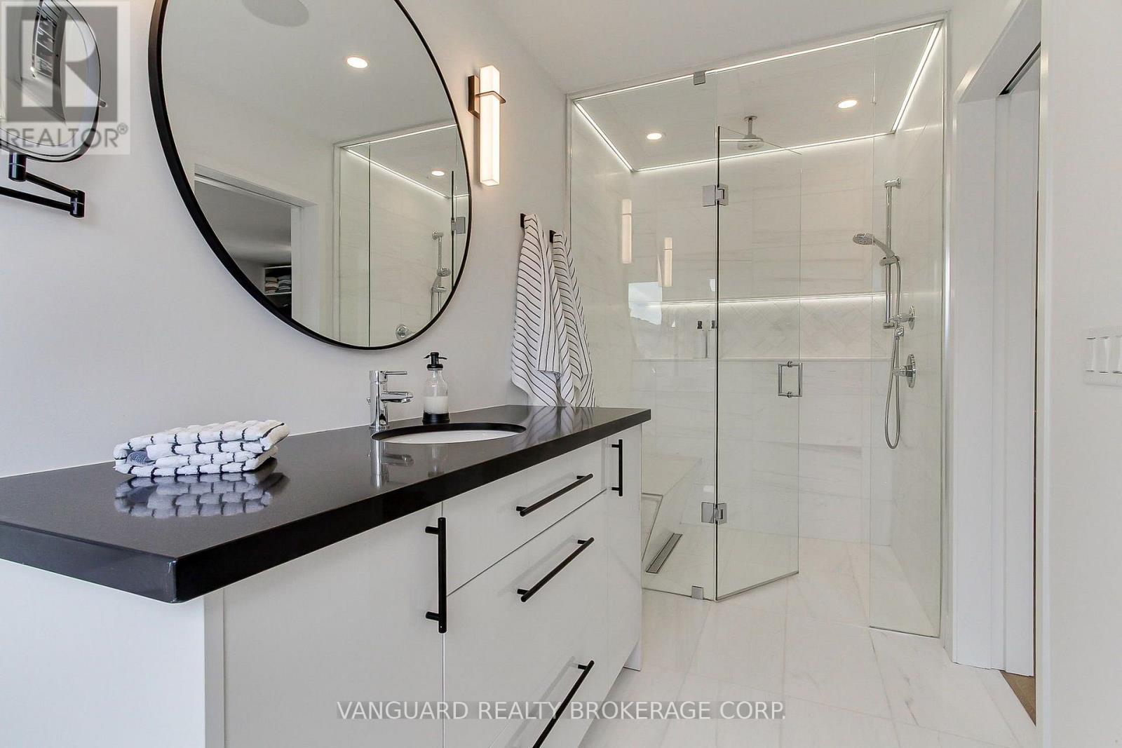 146 LANDSBRIDGE STREET - 21