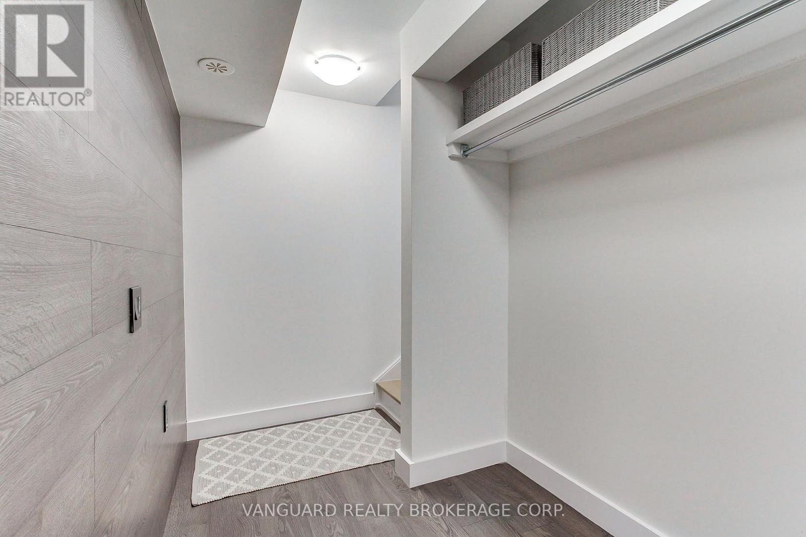 146 LANDSBRIDGE STREET - 31