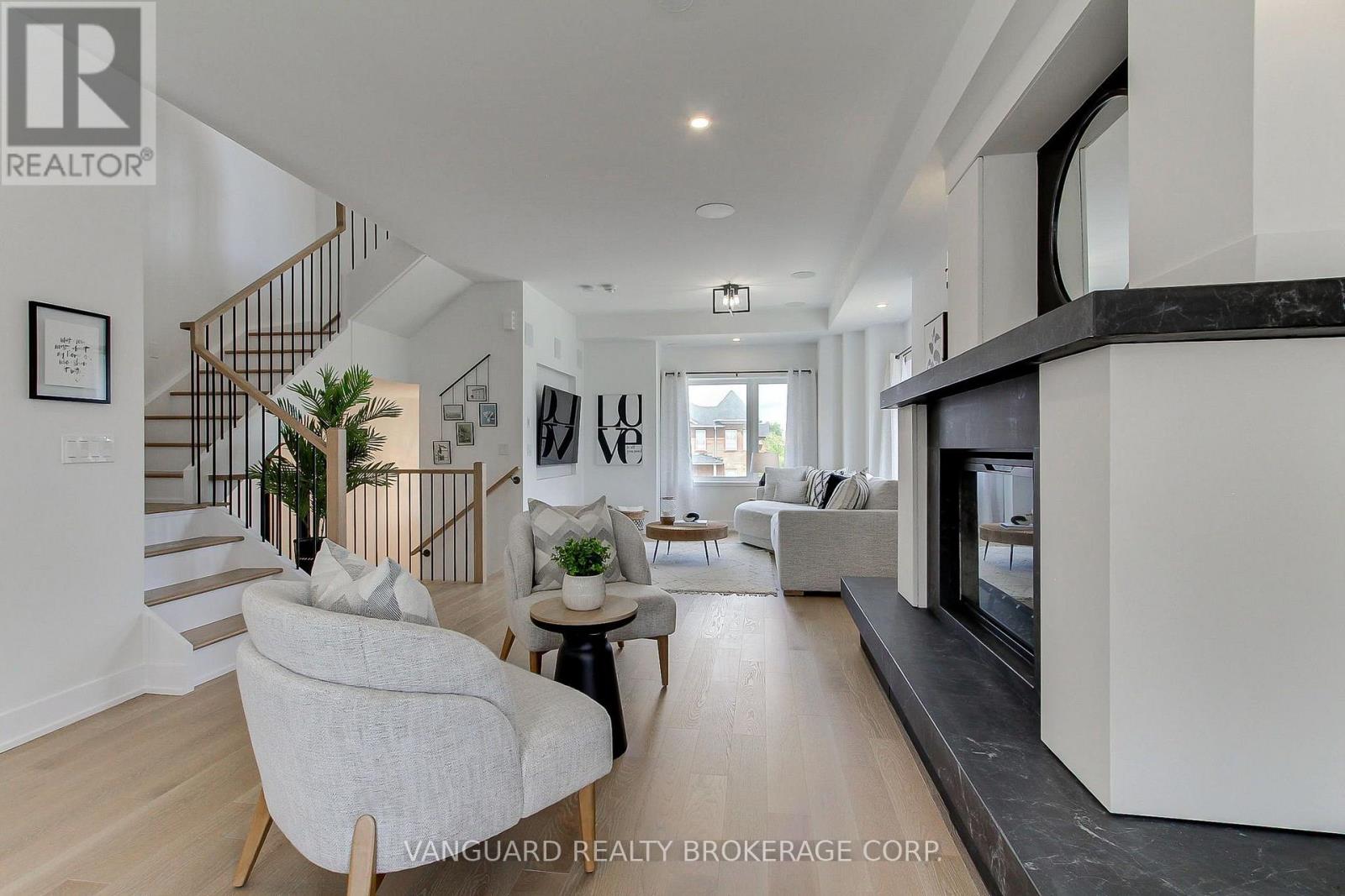 146 LANDSBRIDGE STREET - 6