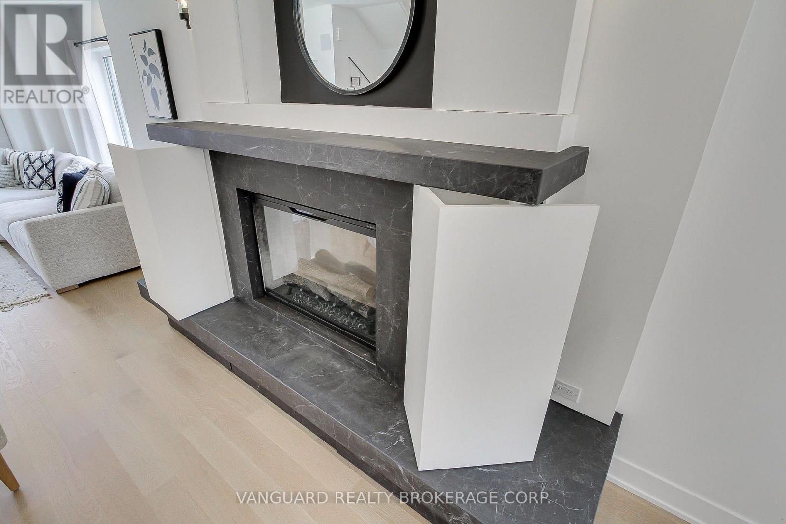 146 LANDSBRIDGE STREET - 7