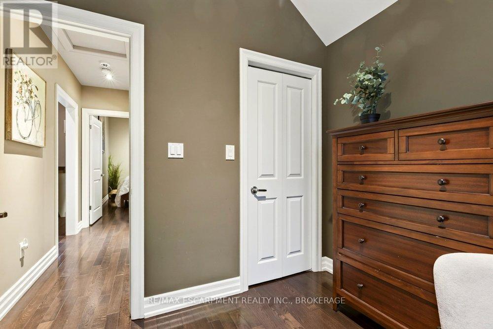 73 MARGERY AVENUE - 26
