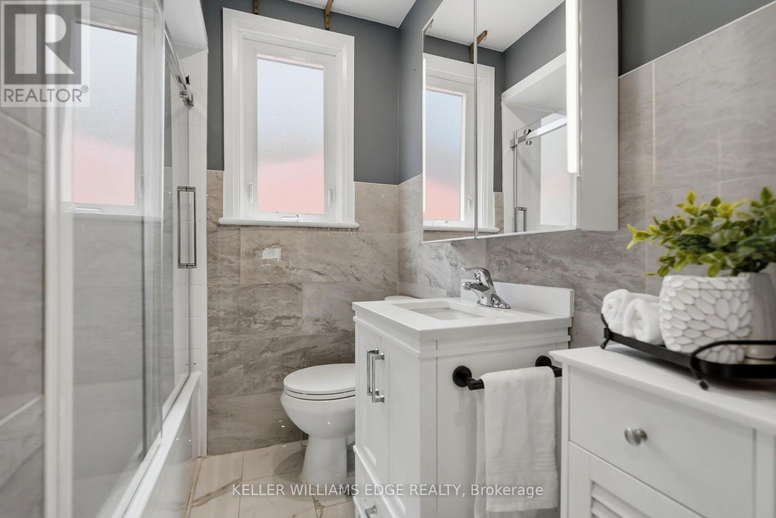 127 TRAGINA AVENUE S - 19