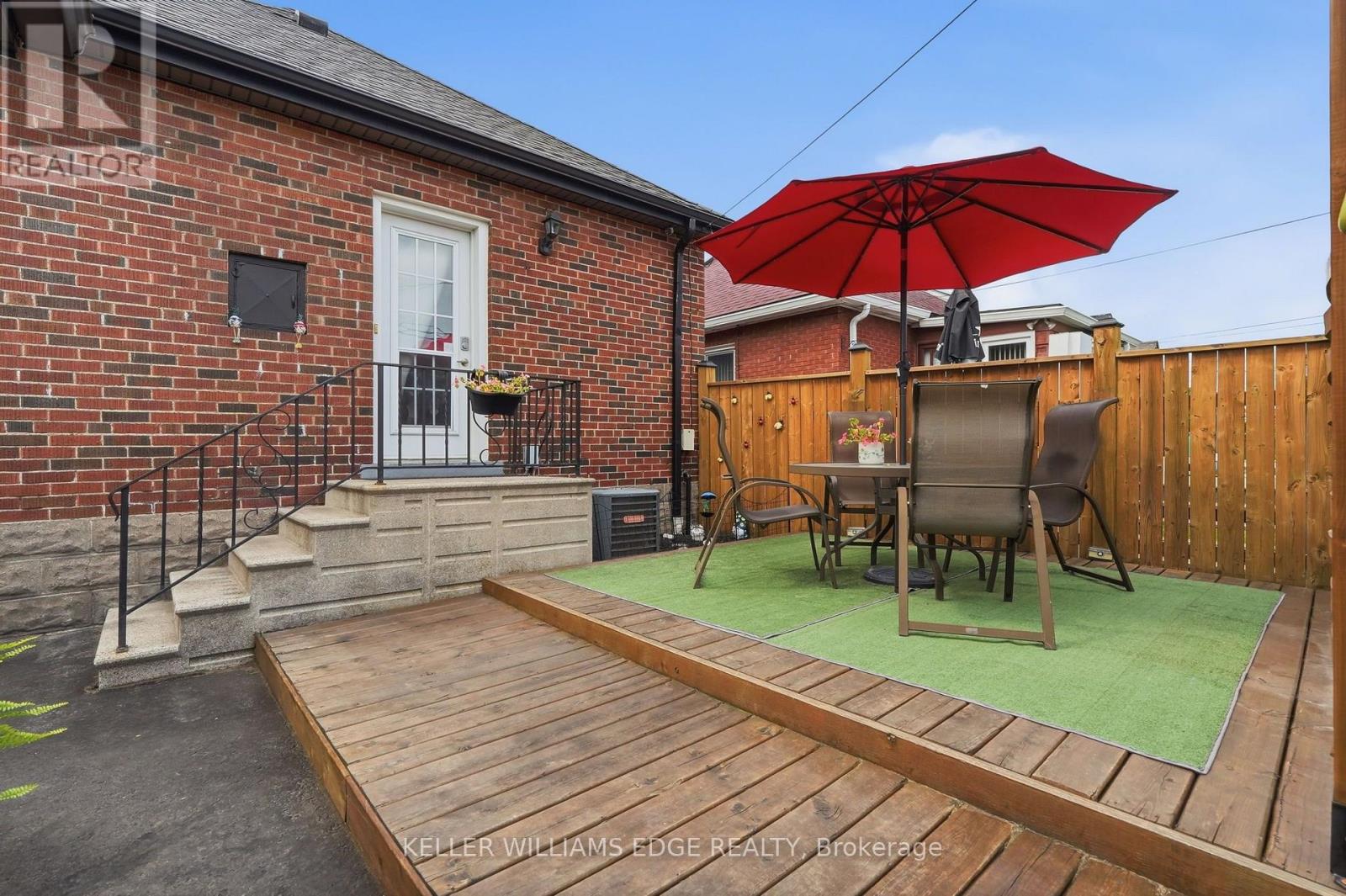 127 TRAGINA AVENUE S - 34