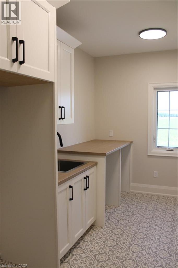 348 HART Road - 23