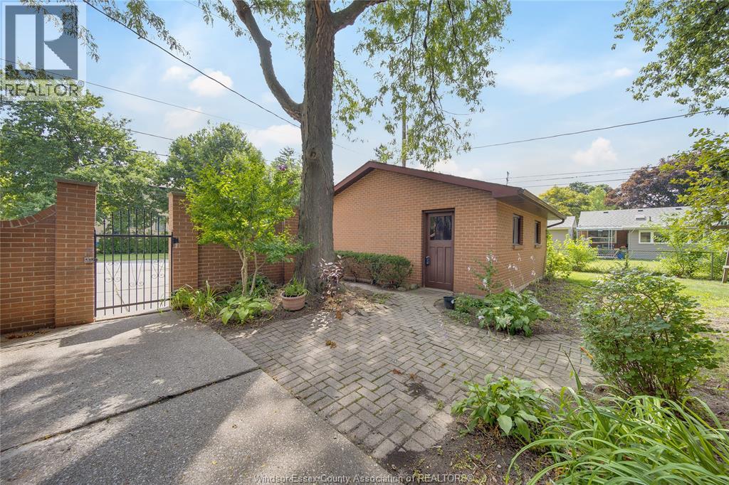 2979 ORION CRESCENT - 27