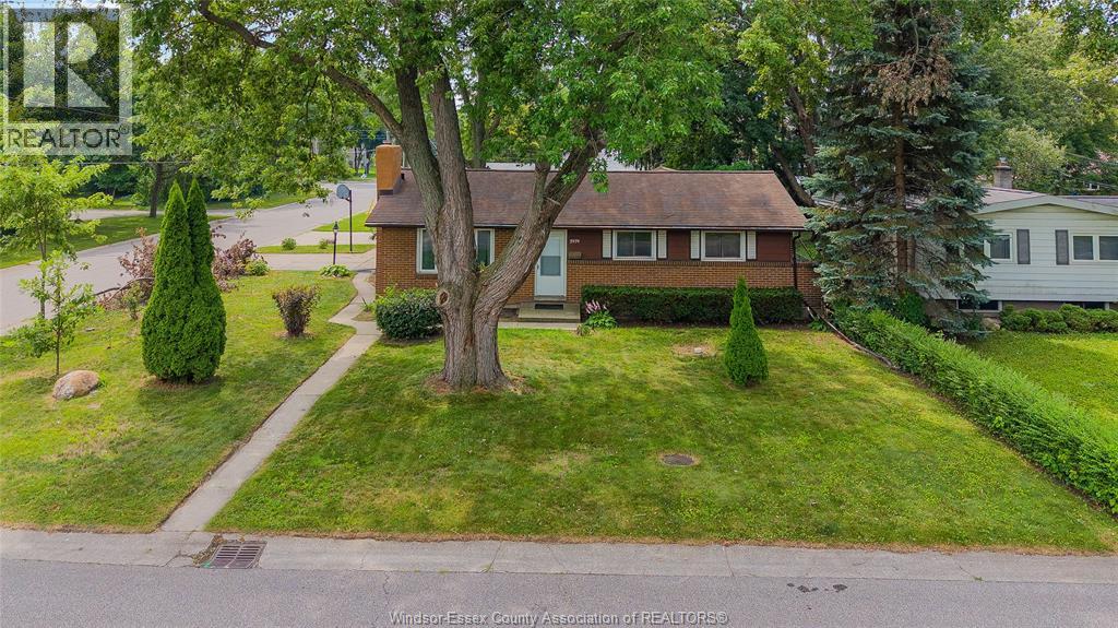 2979 ORION CRESCENT - 3