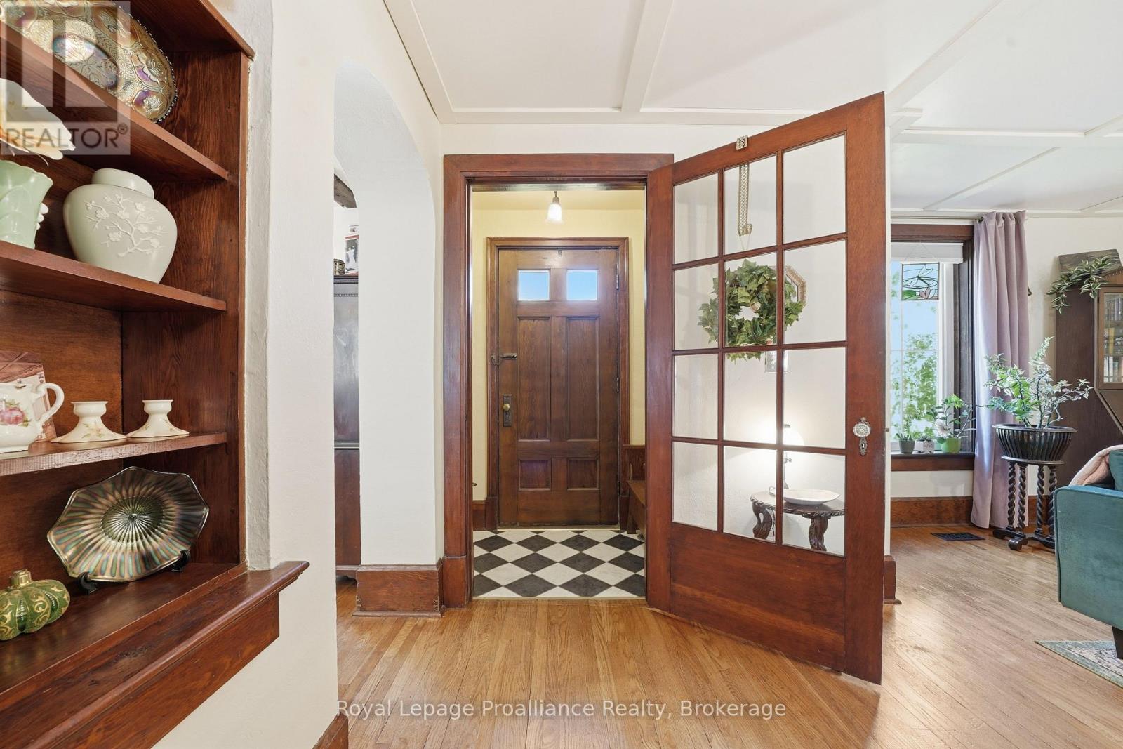 195 MACLELLAN AVENUE - Image 12