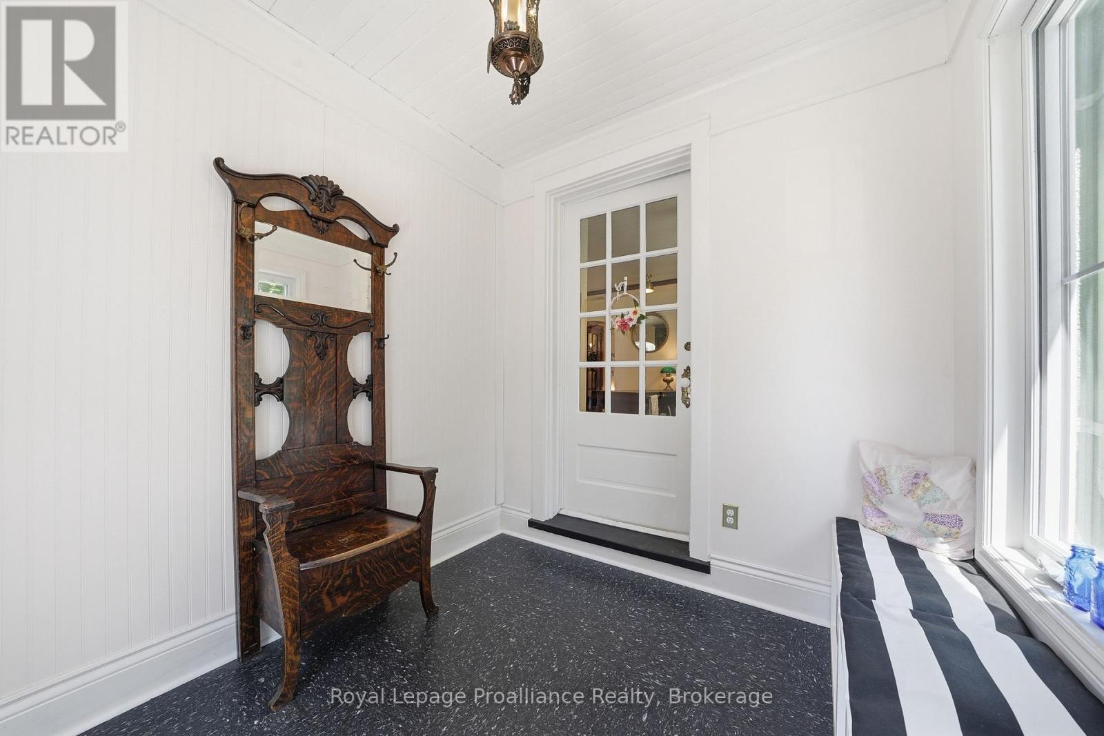 195 MACLELLAN AVENUE - Image 27