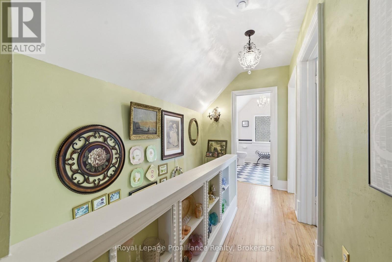 195 MACLELLAN AVENUE - Image 38